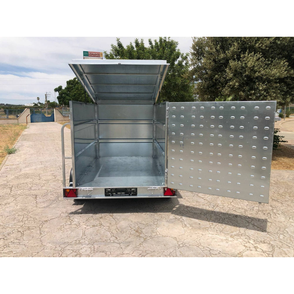 remolque caja cerrada